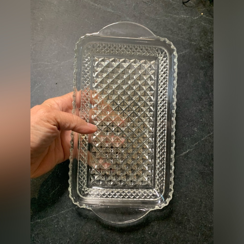 ANCHOR HOCKING | Vintage Wexford Pressed Glass Tray